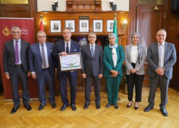 بنك مصر يحصل على الشهادة الذهبية لتقييم الهرم الأخضر المصري للمباني الخضراء