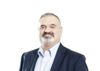 «مدي الضوء » تكشف تقنیة ثوریة إماراتية تخفض عدد الوفیات في غرف العملیات