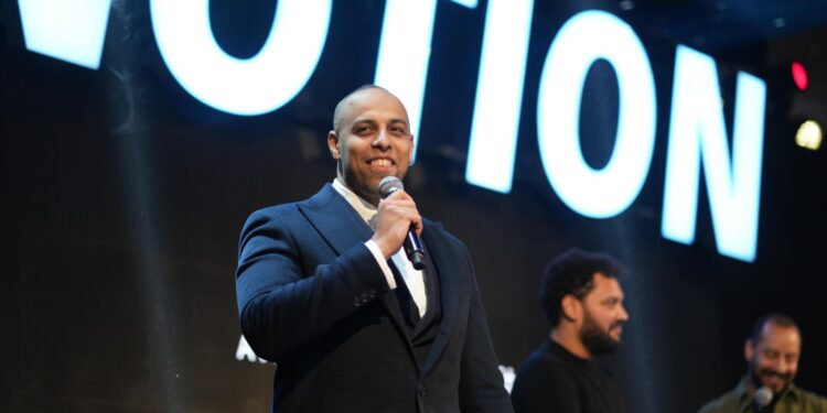 محمد عبدالفتاح: الاهتمام بالإنسان قبل تطوير الوحدات السكنية في “نوشن”