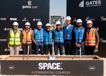 الرئيس التنفيذي لشركة Gates Developments: الانتهاء من أعمال الحفر والاستعداد لبدأ مرحلة صب الخرسانات في مشروع Space commercial complex بالشيخ زايد