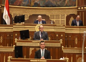 11 مليار و158 مليون دولار انخفاض فى عجز الميزان التجاري وتراجع الواردات بنسبة 14%