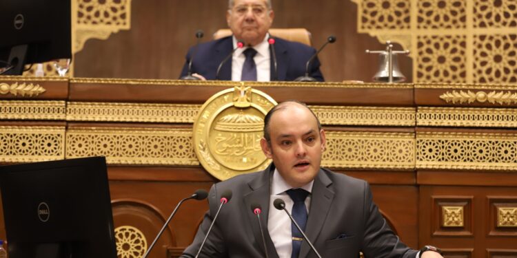 وزير التجارة والصناعة: إعفاءات ضريبية لمدة 5 سنوات تصل الى 10 سنوات واسترداد 50% من قيمة الأراضي الصناعية