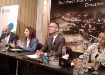 ستاندرد تشارترد يعقد مائدة مستديرة لبحث تاثير المخاطر الجيوسياسية على مصر و العالم