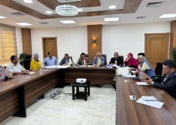 مسئولو «الإسكان» يتابعون موقف تنفيذ مشروعات المرافق بالمناطق المضافة لمدينة العبور الجديدة