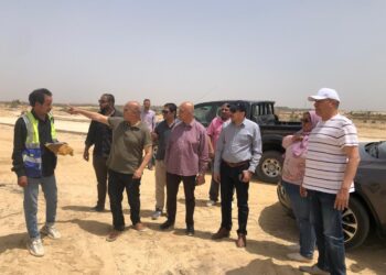 مساعد نائب رئيس هيئة المجتمعات العمرانية يتابع مشروعات المرافق بمدينة سفنكس الجديدة