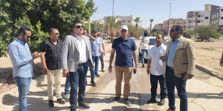 في زيارة ميدانية: نائب رئيس هيئة المجتمعات العمرانية يتابع سير العمل وموقف الخدمات المقدمة للمواطنين بمدينتي أسيوط وناصر الجديدتين