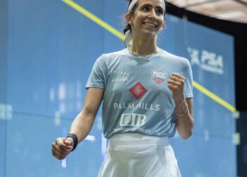 بطلة بالم هيلز نوران جوهر تتوج ببطولة العظماء الثمانية للإسكواش لتصبح أكثر اللاعبات فوزًا باللقب