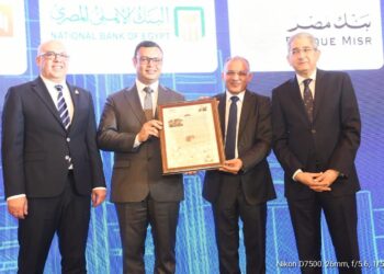 تحت عنوان “العقار.. والتحديات الراهنة.. أفكار بناءة لمستقبل أفضل” .. وزير الإسكان يُشارك نيابة عن رئيس الوزراء فى الجلسة الافتتاحية لمؤتمر الأهرام العقاري الرابع