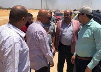 مساعد نائب رئيس هيئة المجتمعات العمرانية يتابع سير العمل بمشروعات المرافق والطرق بمدينة سفنكس الجديد