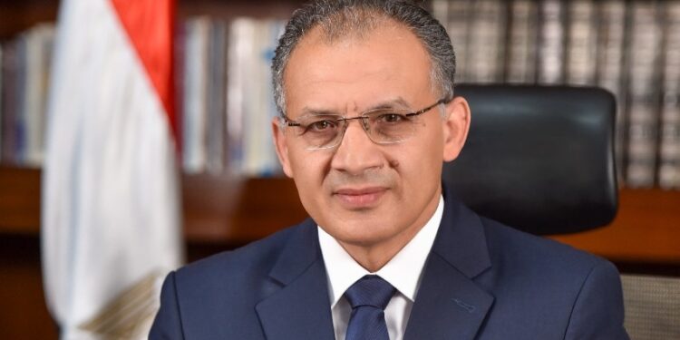 فرحات: الأهرام استحدثت منصات ناجحة للتواصل بين الدولة والمستثمرين في قطاعات العقارات والطاقة والدواء