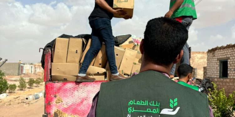 في استجابة سريعة .. بنك الطعام المصرى يقدم مساعدات عاجلة للأسر المتضررة من أمطار الوادى الجديد 