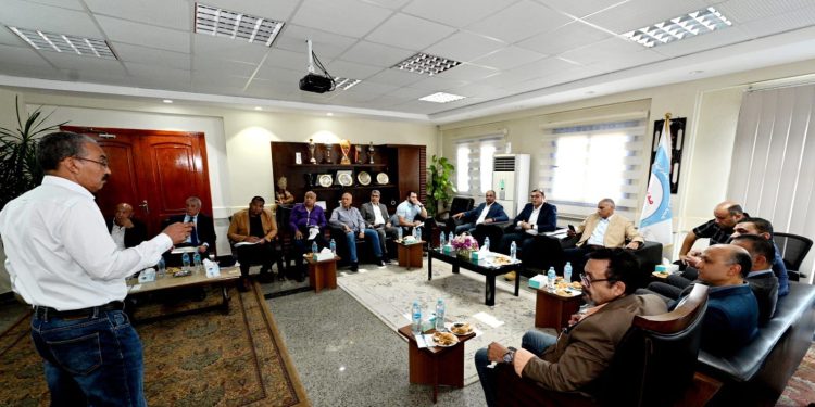 وزير الإسكان يعقد اجتماعا بمقر جهاز «مدينة بدر» لمتابعة سير العمل بمختلف القطاعات بالمدينة