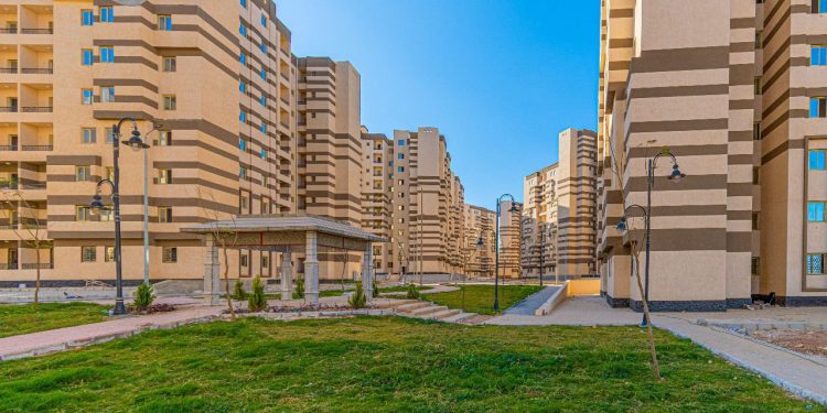 2406 وحدات جاهزة للاستلام الفوري بدلا من 984 وحدة .. وزير الإسكان يعلن زيادة الوحدات السكنية المطروحة بمشروع Valley towers بمدينة حدائق أكتوبر نظرا للإقبال الكبير على الحجز