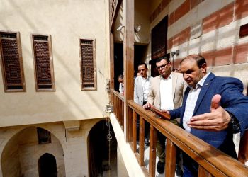 ينفذه الجهاز المركزي للتعمير: وزير الإسكان يتفقد سير العمل بمشروع ترميم وإعادة تأهيل وتوظيف وكالة قايتباى بالجمالية بمحافظة القاهرة