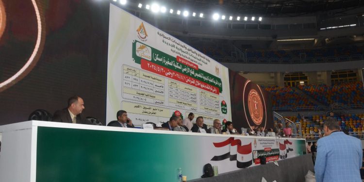 1747 قطعة أرض تقدم عليها 102 ألف مواطن .. وزير الإسكان ختام فعاليات قرعة تخصيص الأراضي السكنية بالطرح الرابع لبرنامج «مسكن» بـ15 مدينة جديدة