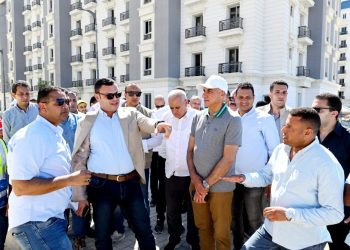 وزير الإسكان يتفقد وحدات المبادرة الرئاسية «سكن لكل المصريين» و«الحى اللاتيني» بمدينة العلمين الجديدة