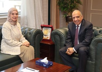 وزير الكهرباء يستقبل سفيرة البحرين بالقاهرة لبحث سبل دعم وتعزيز التعاون ومجالات الاستثمار