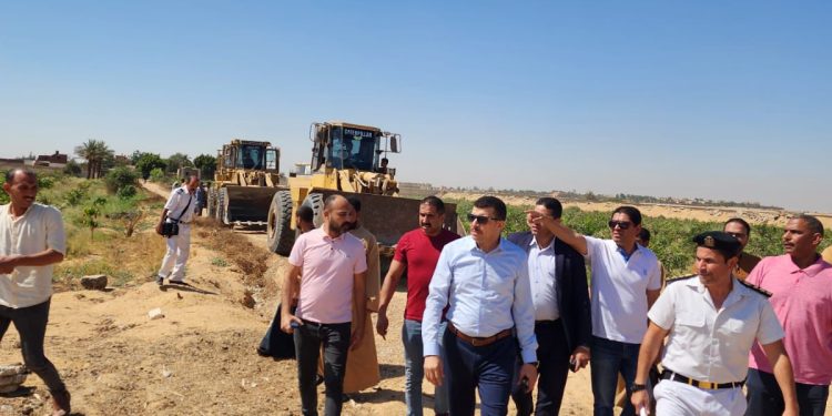 وزير الإسكان: إزالة التعديات والإشغالات الواقعة على مساحة 202 فدان بمدينة سفنكس الجديدة