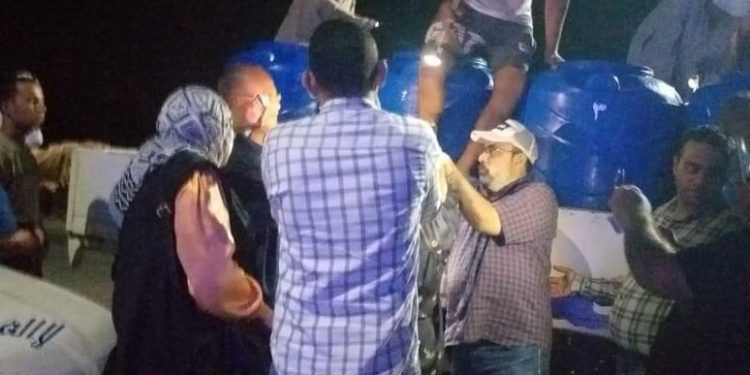 «حماية وتنمية البحيرات» لأول مرة منذ سنوات .. إلقاء زريعة جمبري في بحيرة قارون بالفيوم 