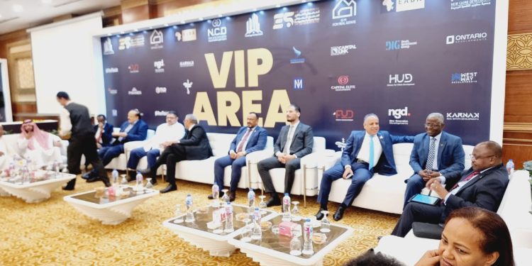 حسام عبد الغني يشارك في افتتاح فعاليات المعرض العقاري المصري السوداني