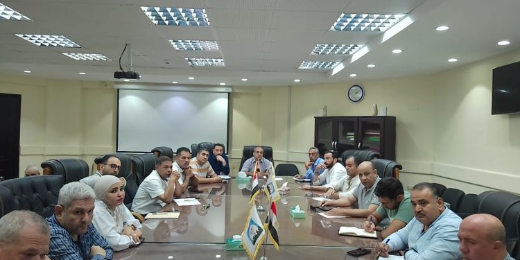 رئيس جهاز مدينة «بدر» يلتقي عدداً من سكان وقاطني المدينة للاستماع إلى مطالبهم ومقترحاتهم