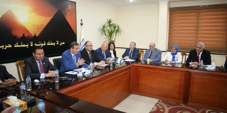 وزير الزراعة يؤكد للمصدرين العمل على إزالة كل معوقات التصدير