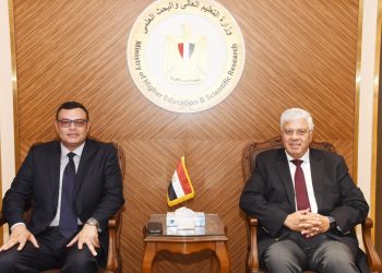 وزيرا «الإسكان» و«التعليم العالي» يستعرضان موقف تنفيذ وتشغيل جامعتى العلمين والمنصورة الأهليتين