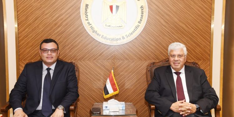 وزيرا «الإسكان» و«التعليم العالي» يستعرضان موقف تنفيذ وتشغيل جامعتى العلمين والمنصورة الأهليتين