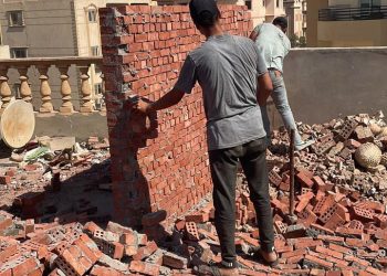 الإسكان: إزالة عدة مخالفات بناء وظواهر عشوائية بمدينتي الشيخ زايد و6 أكتوبر