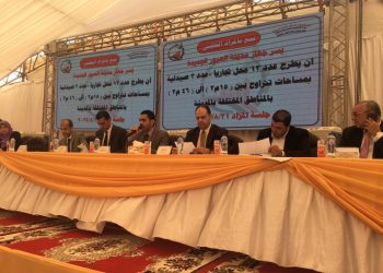 الإسكان: تسليم إخطارات تخصيص أراضي تقنين الأوضاع بمنطقة الأمل وبيع محال تجارية بالعبور الجديدة