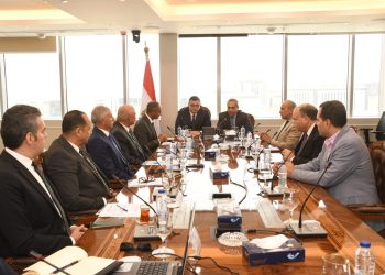 وزير الإسكان ورئيس «شركة العاصمة» يتابعان موقف منظومة مياه الشرب والصرف الصحى بالعاصمة الإدارية الجديدة