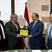 لبنان تكرم حسن عبدالعزيز وعلي السنافي وتشيد بدورهما في تطوير صناعة المقاولات العربية، وتفعيل دور المقاول العربي في تنفيذ مشروعات اعادة الاعمار.