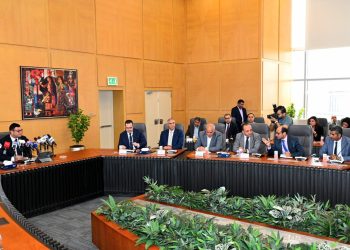 خلال مؤتمره صحفي صباح اليوم .. وزير الإسكان خطة عمل مكثفة لإنهاء وتسليم الوحدات السكنية بمختلف أنواعها بالمدن الجديدة لحاجزيها