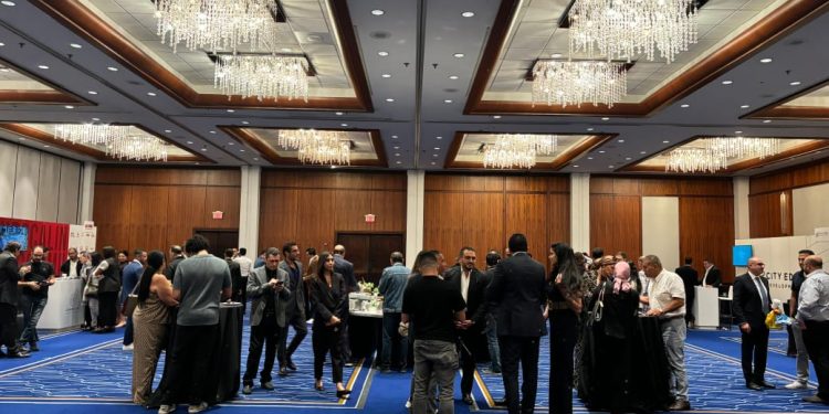 أقبال كبير من العملاء بالولايات المتحدة على معرض «عقارات النيل» بنيوجيرسي باليوم الأول من انطلاقه