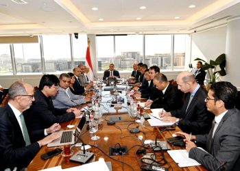 وزير الإسكان يتابع مع مسئولى شركة CSCEC الصينية موقف المشروعات التى تنفذها الشركة بالعاصمة الإدارية والعلمين الجديدة