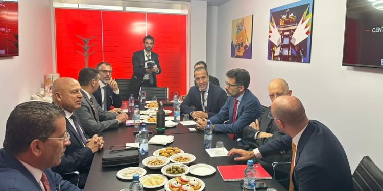 وزير الصناعة التقي رئيس وقيادات شركة ميرمك على هامش فعاليات اليوم الثاني لمعرض إينوترانس 2024 المقام بالعاصمة الألمانية برلين 