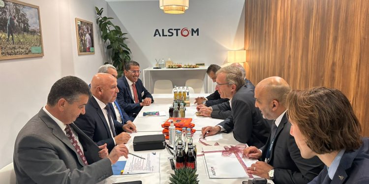 وزير الصناعة يعقد سلسلة لقاءات هامة مع رؤساء عدد من الشركات العالمية المنفذة لعدد من المشروعات بمصر