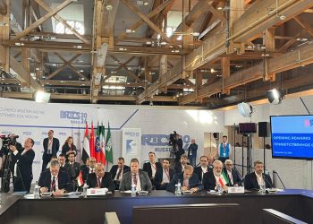 خلال مشاركته فى مؤتمر وزراء الطاقة لدول «البريكس» .. وزير الكهرباء الشراكة والتعاون وتبادل الخبرات والاستفادة من التكنولوجيا بين الدول الأعضاء ضمن أولويات عمل القطاع فى مصر