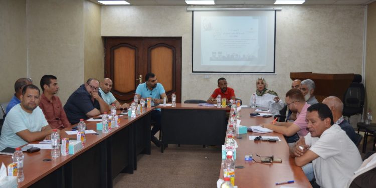 لدفع معدلات التنمية بالمدينة .. «رئيس جهاز السويس الجديدة» يلتقي مستثمري منطقة عتاقة للاستماع لطلباتهم ومقترحاتهم