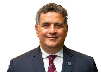 مواد البناء: توافر الأسمنت وتراجع سعره في الأسواق 500 جنيه في الطن