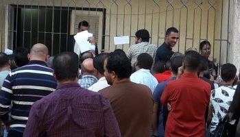 لليوم الثاني.. زحام شديد على شراء كراسات شروط 1645 وحدة سكنية جديدة بالمحافظات