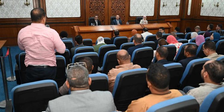 سحب الأراضي الصناعية من المستثمرين غير الملتزمين وطرحها بأسعار السوق الحالية