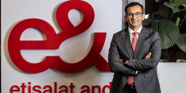 في إطار خطتها لتوسيع خدمات التكنولوجيا المالية و التطبيقات الرقمية .. «إي آند مصر» تعين أحمد يحيى رئيسًا تنفيذيًا لـ«إي آند للتكنولوجيا المالية والتطبيقات الرقمية» .. و سامر مراد نائب للرئيس لقطاع الأفراد