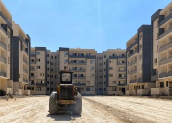 وزير الإسكان يتابع سير العمل ومستجدات الموقف التنفيذي بعددٍ من مشروعات القاهرة الجديدة