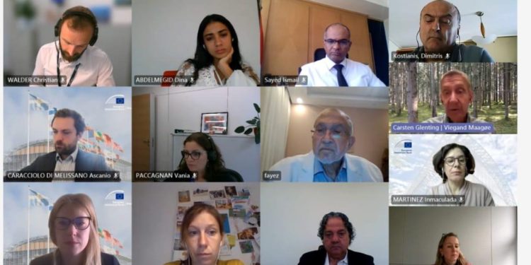 نائب وزير الإسكان يبحث مع ممثلي بنك الاستثمار الأوروبي فرص التعاون المستقبلية