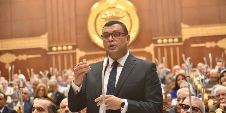 وزير الإسكان يشارك بجلسة مجلس الشيوخ لمناقشة مشروع تعديل بعض أحكام قانون البناء رقم 119 لسنة 2008