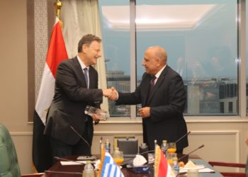وزير الكهرباء يستقبل وزير البيئة والطاقة اليوناني لبحث سبل دعم الشراكة والتعاون ومستجدات تنفيذ مشروع الربط الكهربائي بين مصر واليونان