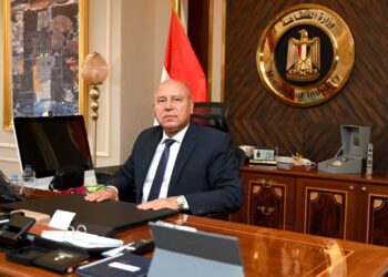 وزارة الصناعة تعلن السبت المقبل لقاء  مع المستثمرين الصناعيين بمحافظة الفيوم بحضور المحافظ الساعة 10 صباحاً