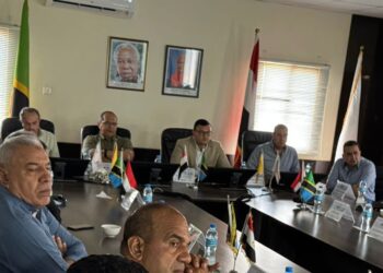 يُنفذه التحالف المصرى لشركتى «المقاولون العرب» و«السويدى إليكتريك» .. وزير الإسكان يصل إلى سد ومحطة «جوليوس نيريرى» الكهرومائية على نهر روفيجي