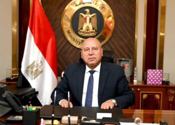 وزير الصناعة ضرورة مواجهة الاتجار بالأراضي الصناعية